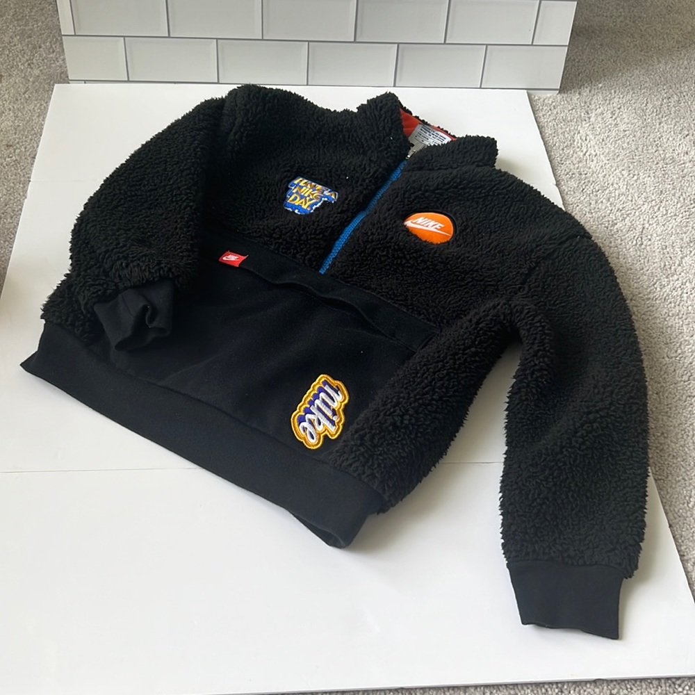 Nike sweatshirt